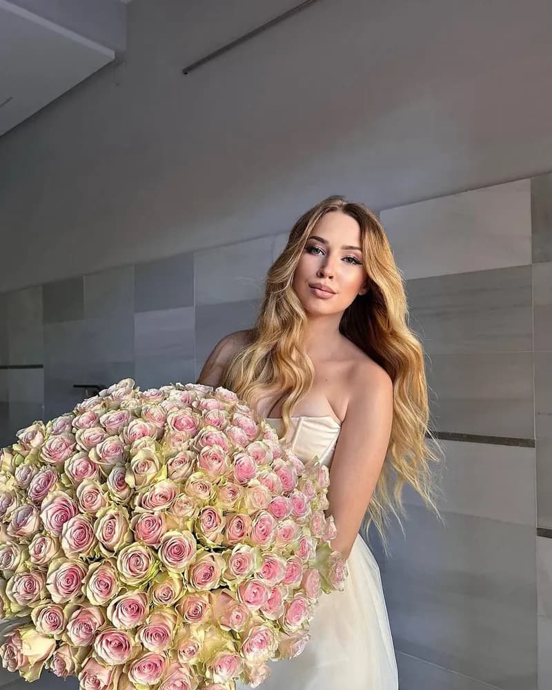 Hande | Besiktas VIP Escort | ISTANBUL ESCORT BAYAN