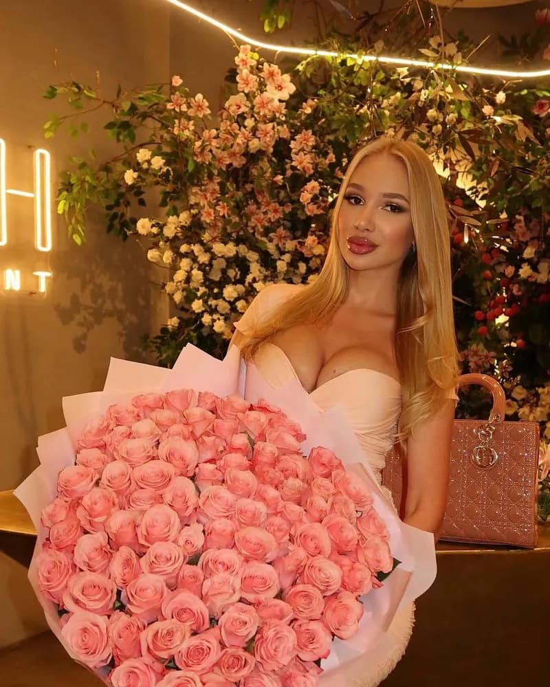 Gözde | Esenyurt VIP Escort | ISTANBUL ESCORT BAYAN
