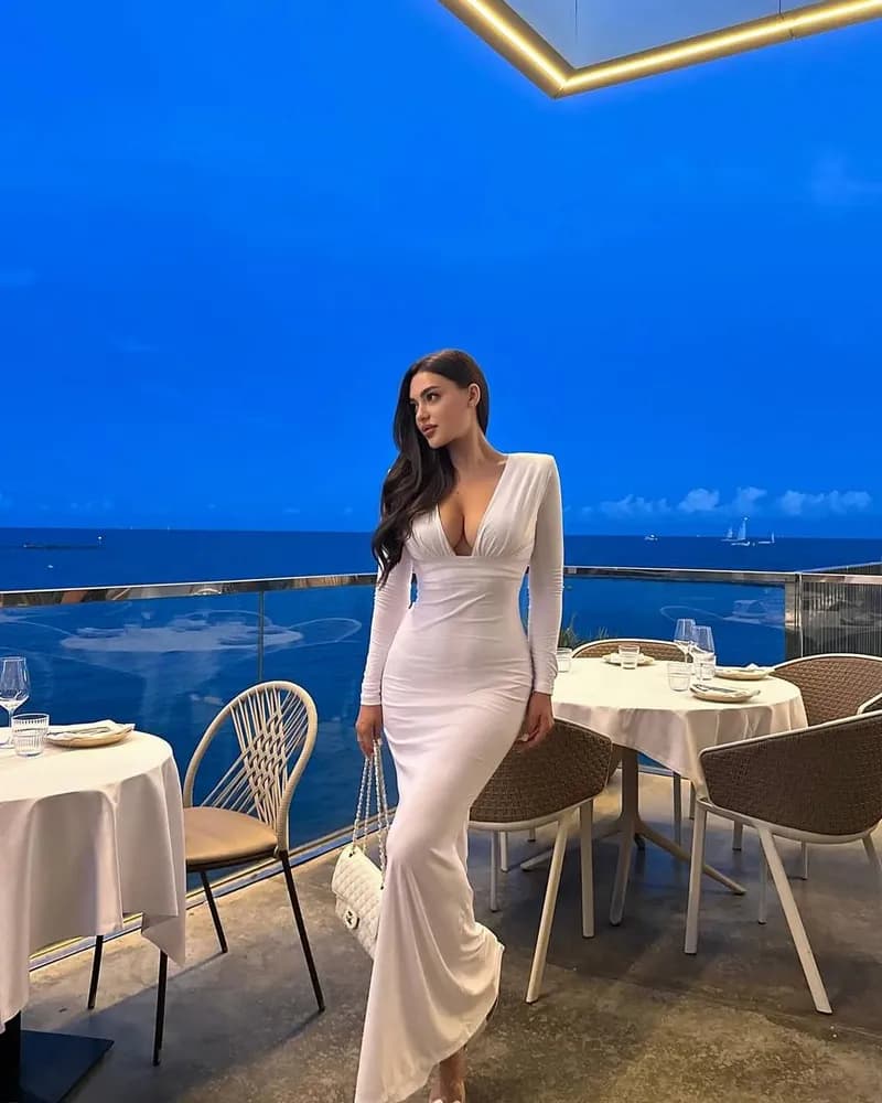 Ece | Esenyurt VIP Escort | ISTANBUL ESCORT BAYAN